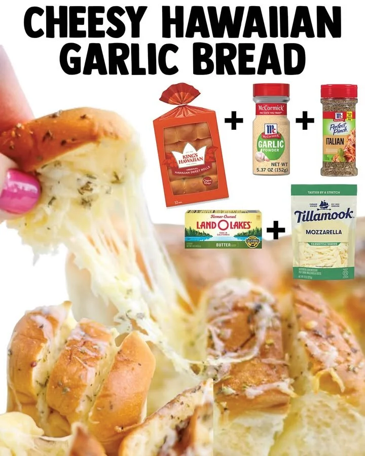 Cheesy Pull-Apart Garlic Bread with melted cheese and garlic topping