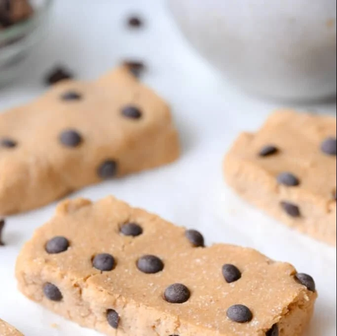 Delicious cookie dough protein bars packed with flavor and nutrients
