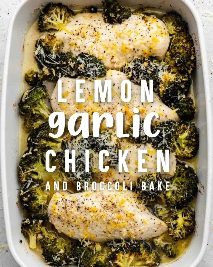 Horno de Pollo con Ajo y Limón acompañado de brócoli fresco