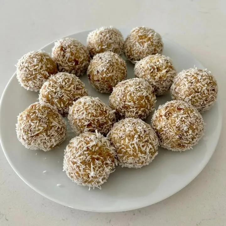 Delicious Key Lime Pie energy bites made with fresh ingredients