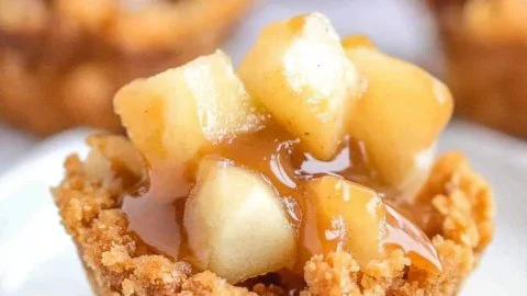 Delicious Apple Crisp Bites with a crunchy topping and fresh apple filling