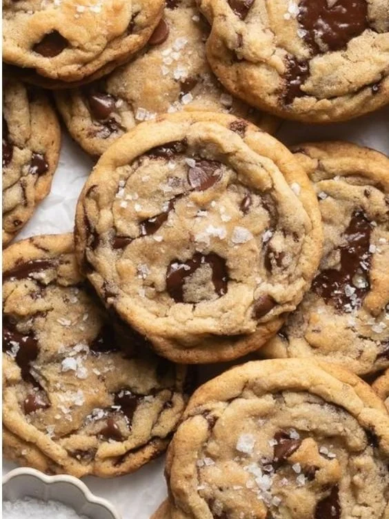 Delicious brown butter chocolate chip cookies on a baking tray