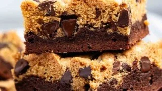 Chocolate chip brookies blend of brownies and cookies perfect for dessert lovers