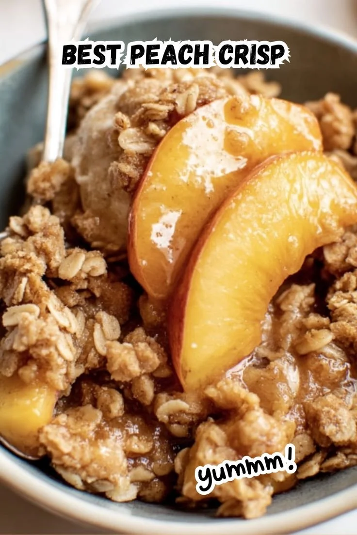 Delicious homemade peach crisp dessert with crunchy topping and fresh peaches