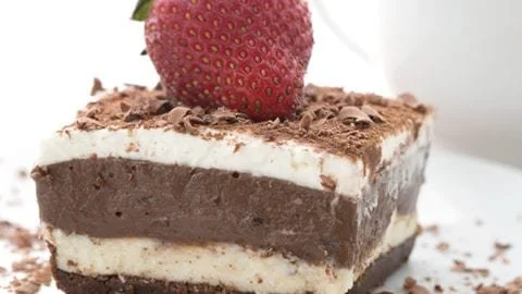 Delicious sugar free sex in a pan dessert for guilt-free indulgence