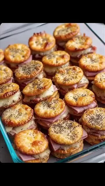 Delicious cheesy party bites served on a platter, perfect for gatherings.