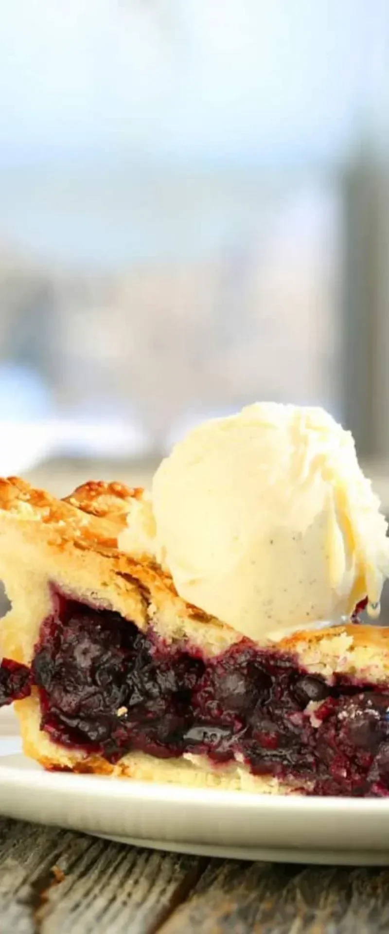 Low carb blueberry pie made with fresh blueberries and a sugar-free crust.