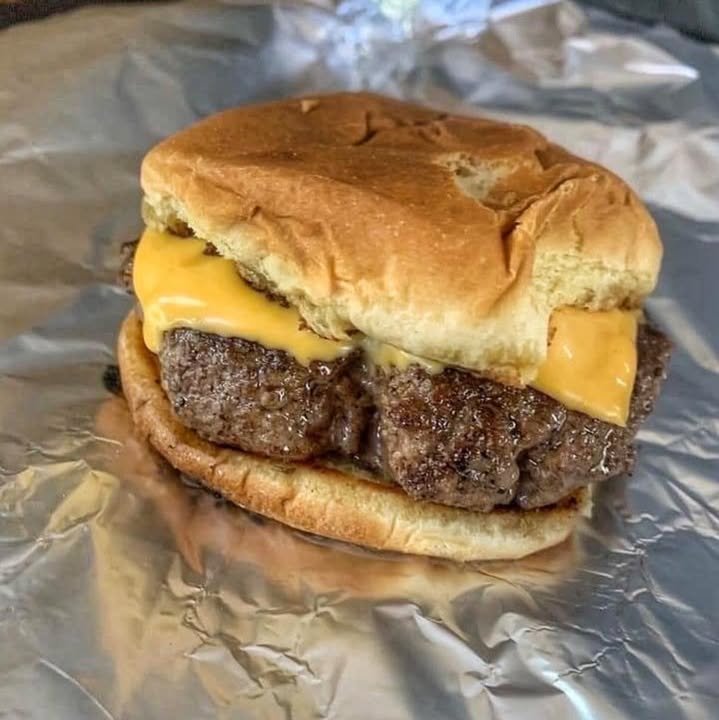 Add 1 thing to this cheeseburger